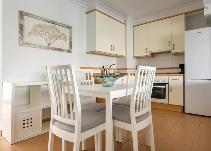 Sunny Maria La Tejita Daire